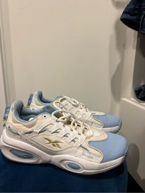 REEBOK SOLUTION MID ALLEN IVERSON FLUID BLUE HR1833 Basketball Shoe